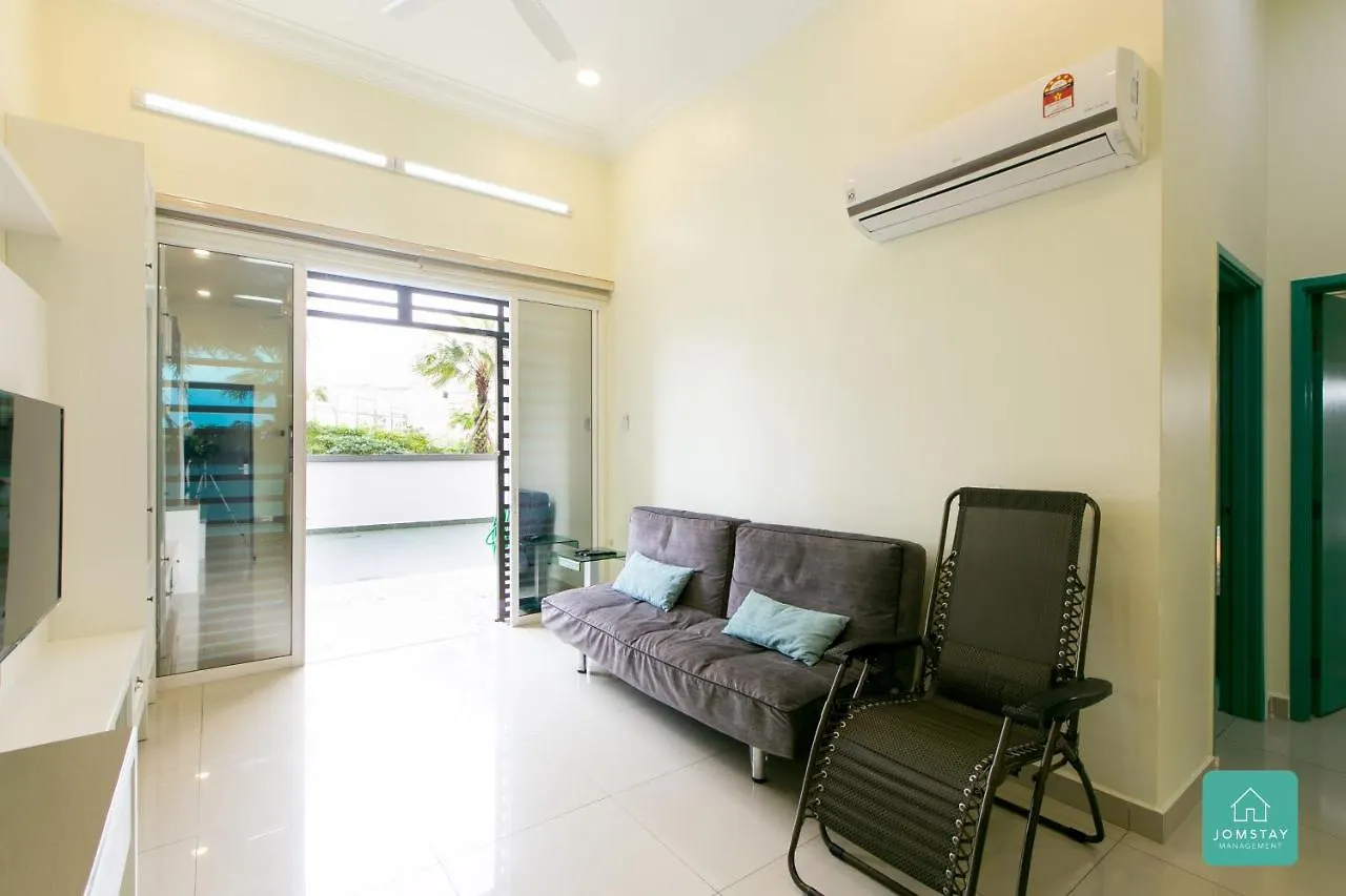 Jomstay Majestic Ipoh Suites 0*,